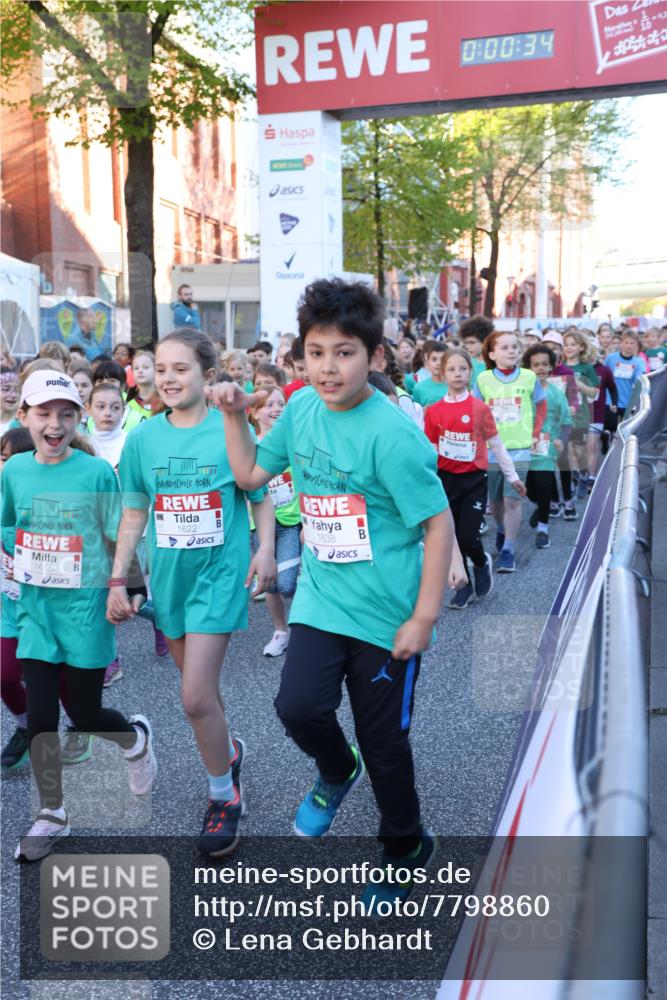 25.04.2025 - Das Zehntel Lena Gebhardt http://msf.ph/oto/7798860 26.04.2025 07:32:28 Allgemein zum Event 1622, 1616, 0, 00, 34, 1638, 42 meine-sportfotos.de