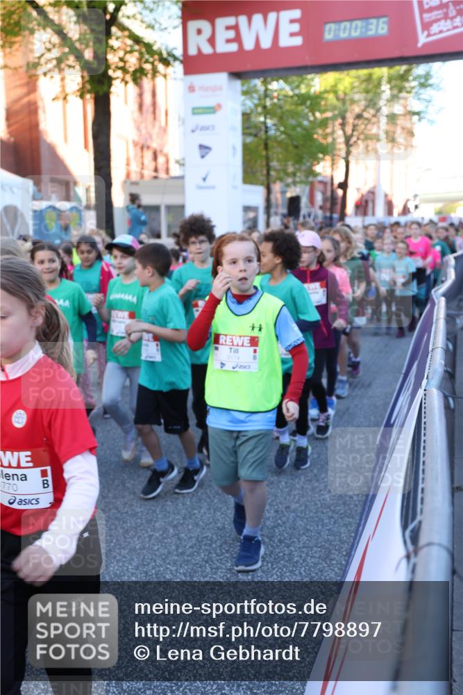 25.04.2025 - Das Zehntel Lena Gebhardt http://msf.ph/oto/7798897 26.04.2025 07:32:30 Allgemein zum Event 770, 0, 00, 36, 3174 meine-sportfotos.de