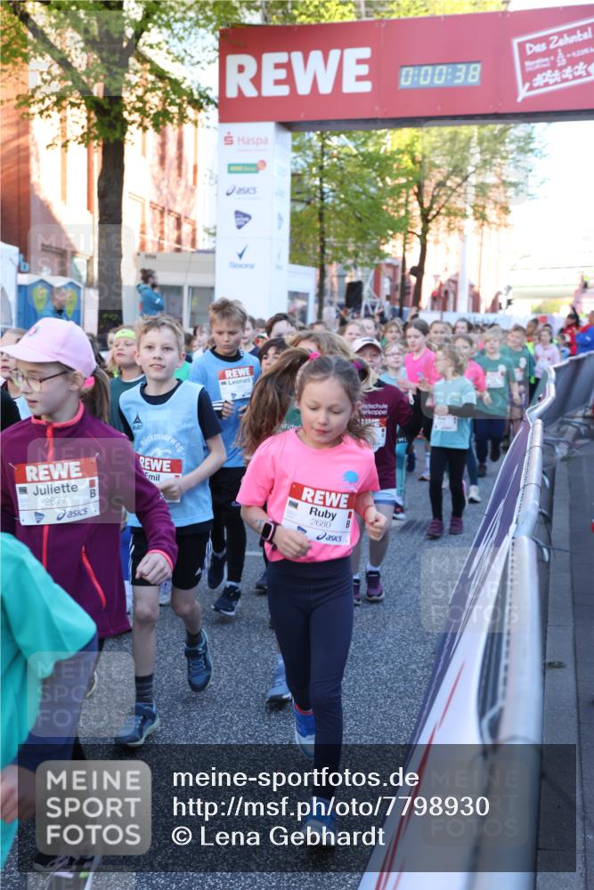 25.04.2025 - Das Zehntel Lena Gebhardt http://msf.ph/oto/7798930 26.04.2025 07:32:32 Allgemein zum Event 2677, 0, 00, 38, 2680 meine-sportfotos.de