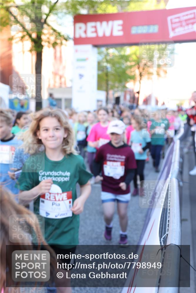 25.04.2025 - Das Zehntel Lena Gebhardt http://msf.ph/oto/7798949 26.04.2025 07:32:33 Allgemein zum Event 1276 meine-sportfotos.de