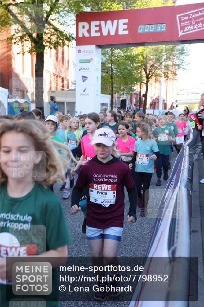 25.04.2025 - Das Zehntel Lena Gebhardt http://msf.ph/oto/7798952 26.04.2025 07:32:33 Allgemein zum Event 0, 00, 39, 1269, 42345 meine-sportfotos.de