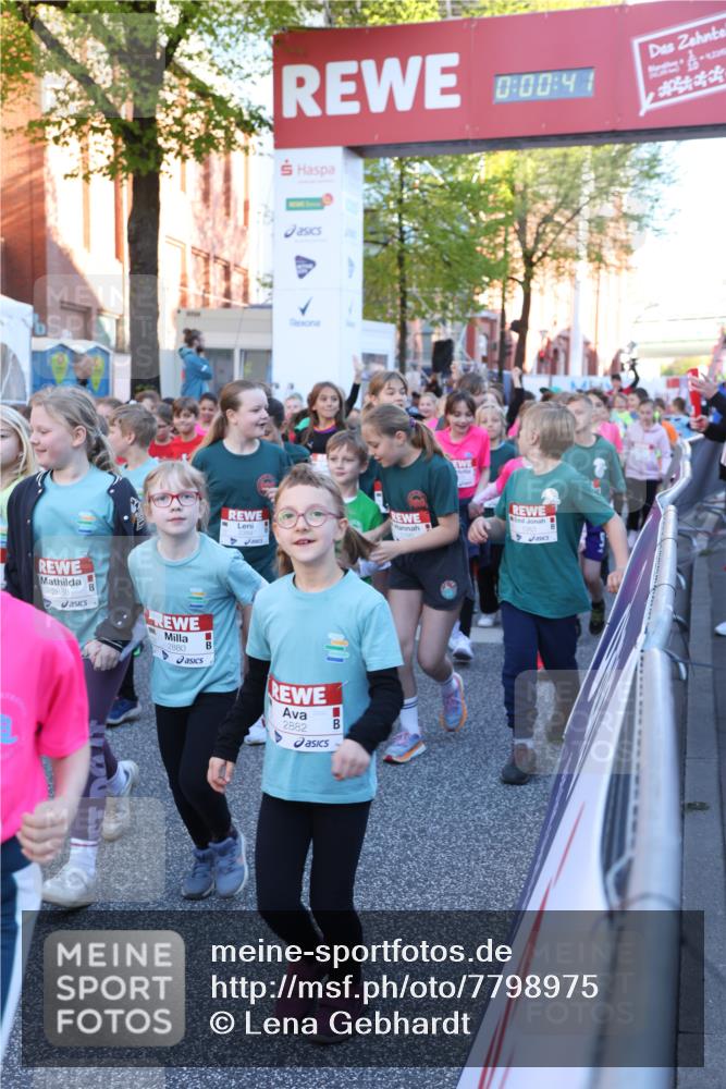 25.04.2025 - Das Zehntel Lena Gebhardt http://msf.ph/oto/7798975 26.04.2025 07:32:35 Allgemein zum Event 2888, 2880, 0, 00, 4, 2882 meine-sportfotos.de