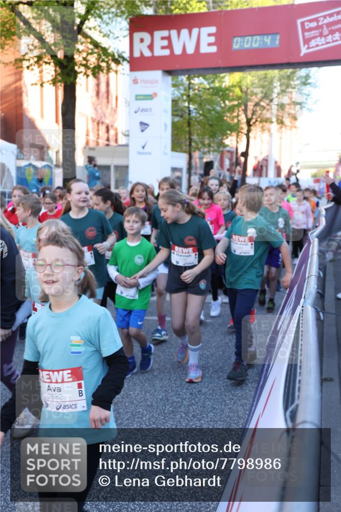 25.04.2025 - Das Zehntel Lena Gebhardt http://msf.ph/oto/7798986 26.04.2025 07:32:35 Allgemein zum Event 0, 00, 41, 2882, 160 meine-sportfotos.de