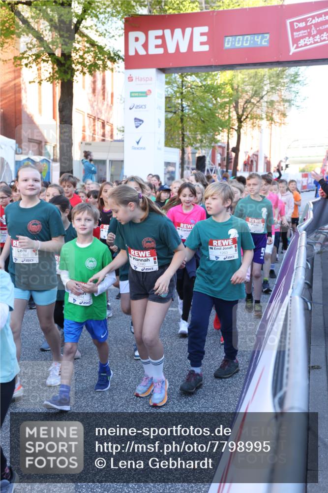 25.04.2025 - Das Zehntel Lena Gebhardt http://msf.ph/oto/7798995 26.04.2025 07:32:35 Allgemein zum Event 2389, 2244, 0, 00, 42, 2390, 1263, 423 meine-sportfotos.de