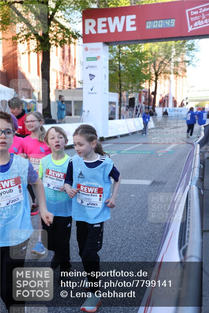 25.04.2025 - Das Zehntel Lena Gebhardt http://msf.ph/oto/7799141 26.04.2025 07:32:42 Allgemein zum Event 3413, 00, 49, 3084, 3081, 3093 meine-sportfotos.de