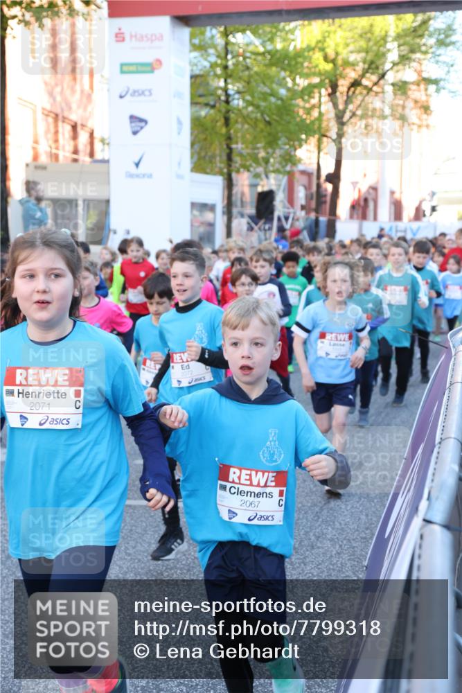 25.04.2025 - Das Zehntel Lena Gebhardt http://msf.ph/oto/7799318 26.04.2025 07:34:26 Allgemein zum Event 2071, 2072, 2067 meine-sportfotos.de