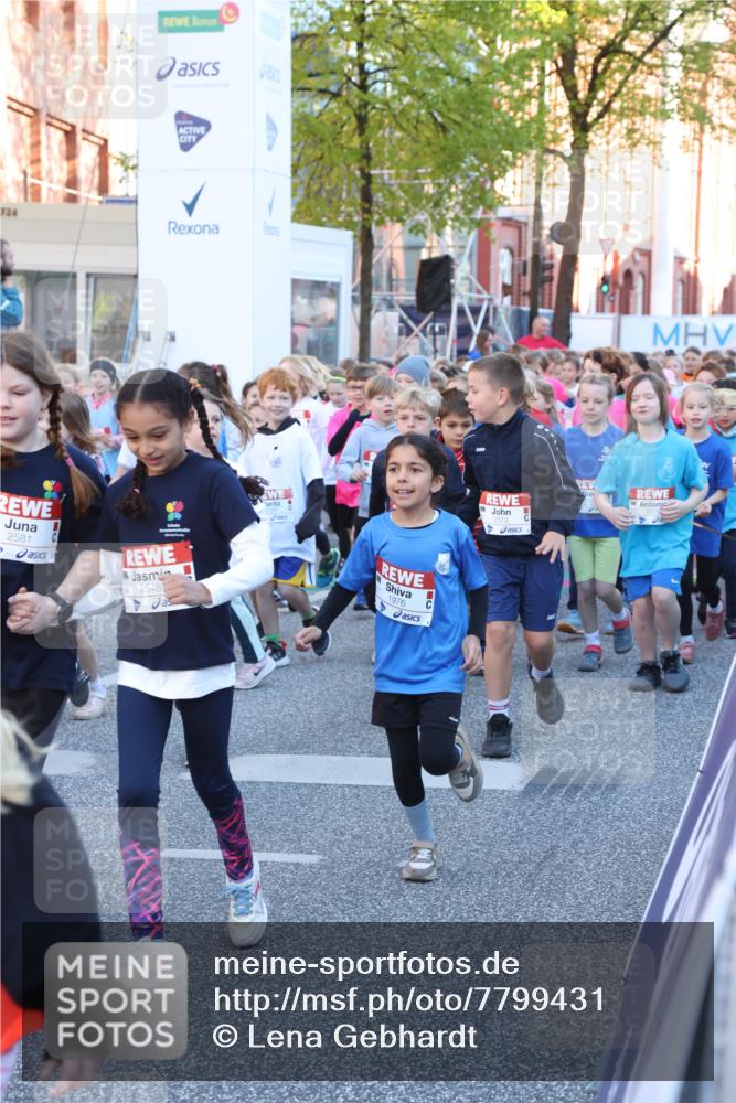 25.04.2025 - Das Zehntel Lena Gebhardt http://msf.ph/oto/7799431 26.04.2025 07:34:32 Allgemein zum Event 724, 2581, 2548, 1976 meine-sportfotos.de