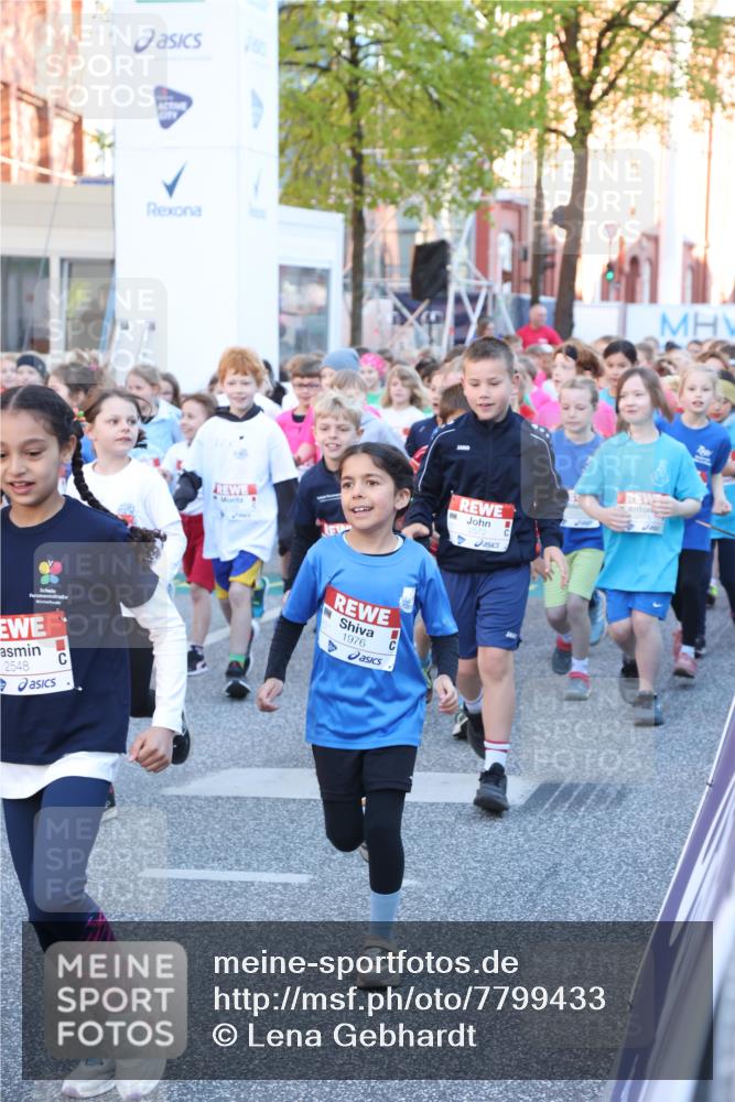 25.04.2025 - Das Zehntel Lena Gebhardt http://msf.ph/oto/7799433 26.04.2025 07:34:32 Allgemein zum Event 2548, 1976, 2572 meine-sportfotos.de