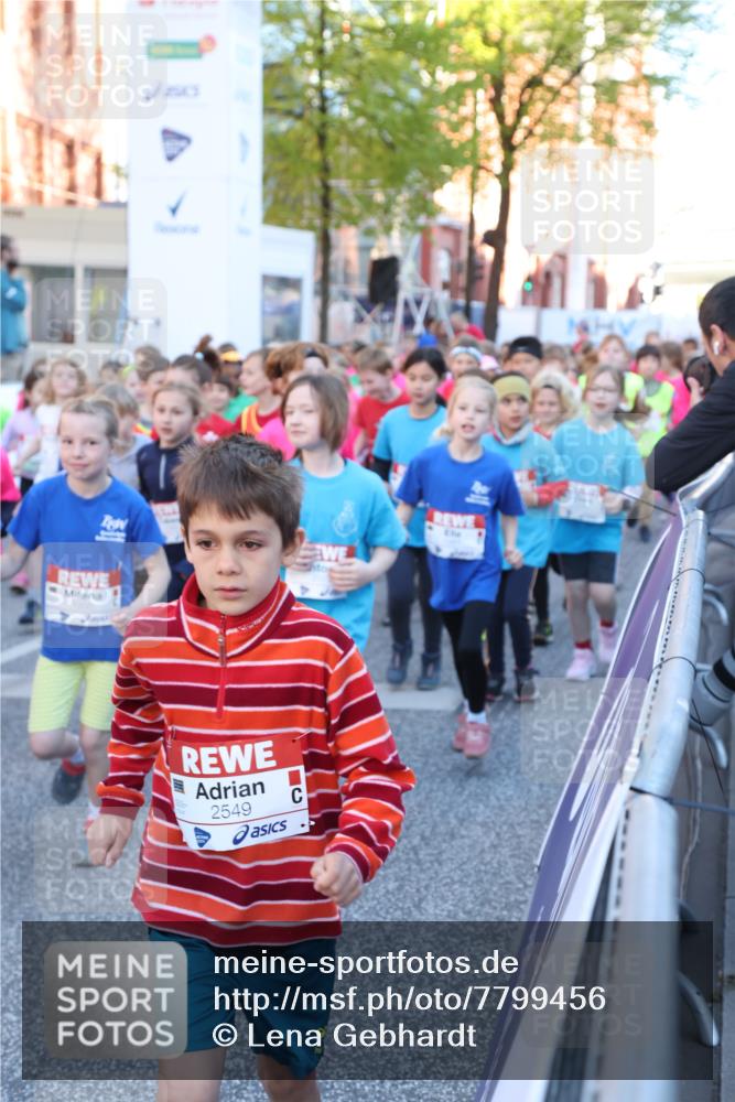 25.04.2025 - Das Zehntel Lena Gebhardt http://msf.ph/oto/7799456 26.04.2025 07:34:34 Allgemein zum Event 2549 meine-sportfotos.de