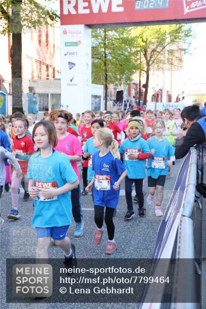25.04.2025 - Das Zehntel Lena Gebhardt http://msf.ph/oto/7799464 26.04.2025 07:34:35 Allgemein zum Event 02, 41, 1381 meine-sportfotos.de