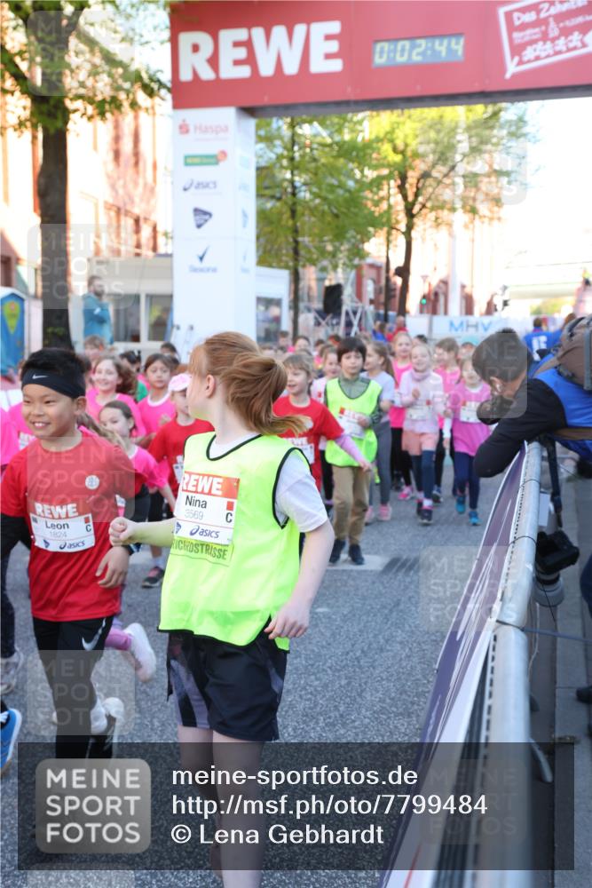 25.04.2025 - Das Zehntel Lena Gebhardt http://msf.ph/oto/7799484 26.04.2025 07:34:37 Allgemein zum Event 0, 02, 44, 1824, 3569 meine-sportfotos.de