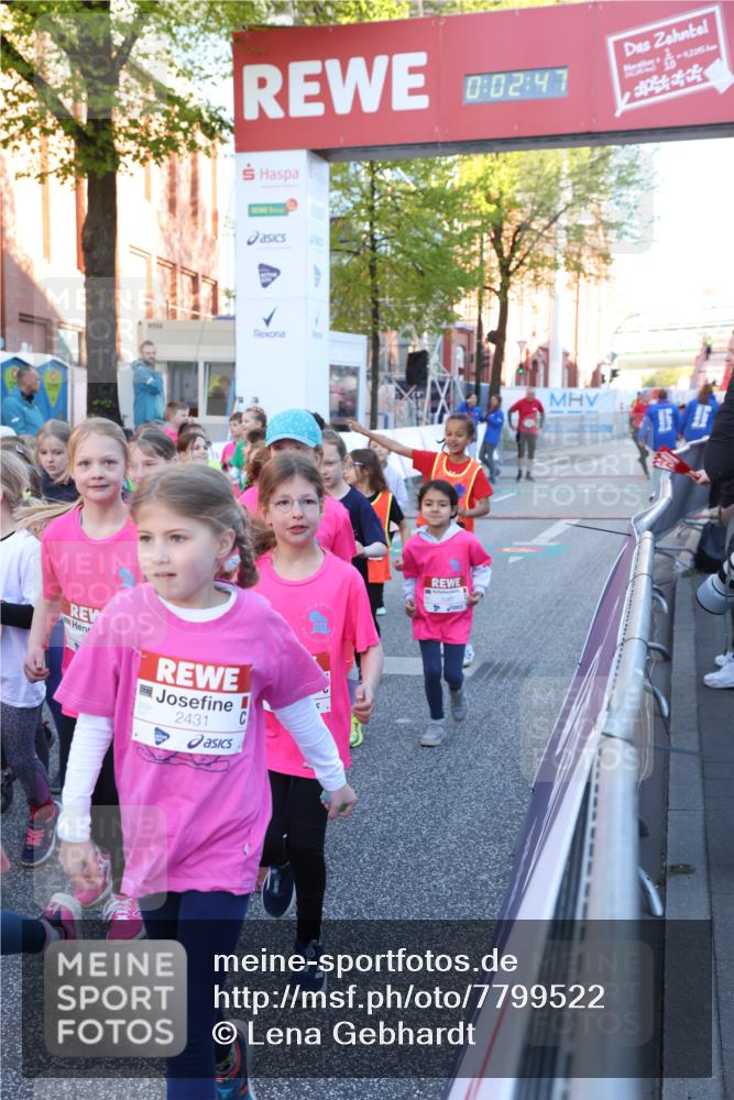 25.04.2025 - Das Zehntel Lena Gebhardt http://msf.ph/oto/7799522 26.04.2025 07:34:40 Allgemein zum Event 0, 02, 47, 2431, 2345 meine-sportfotos.de