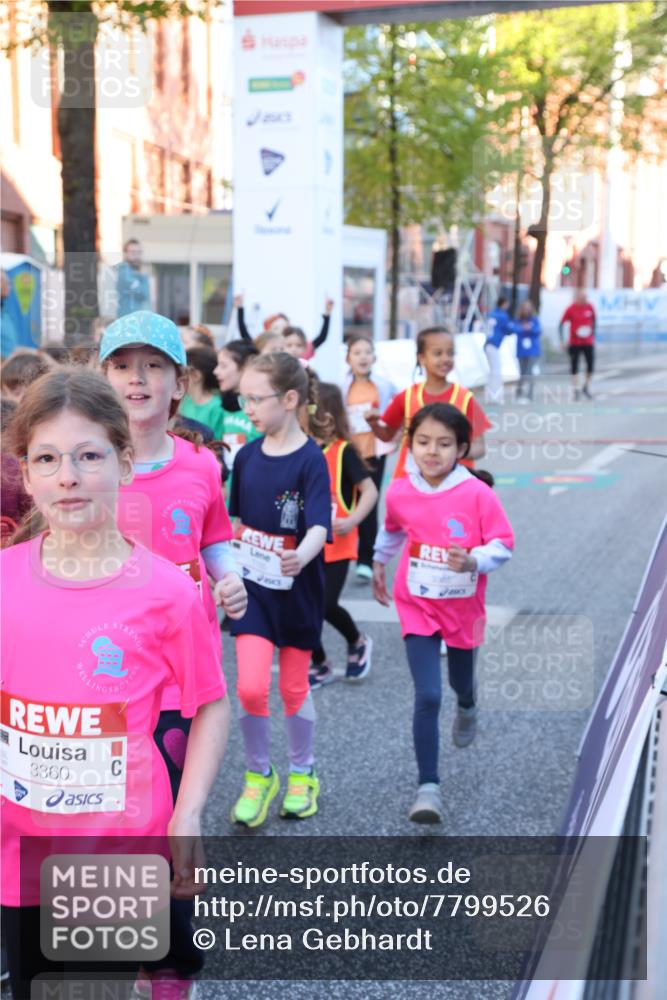 25.04.2025 - Das Zehntel Lena Gebhardt http://msf.ph/oto/7799526 26.04.2025 07:34:41 Allgemein zum Event 3360, 3365 meine-sportfotos.de