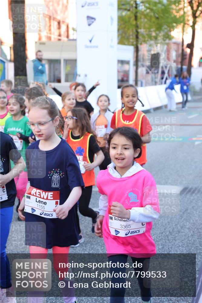 25.04.2025 - Das Zehntel Lena Gebhardt http://msf.ph/oto/7799533 26.04.2025 07:34:41 Allgemein zum Event 1155, 3365 meine-sportfotos.de