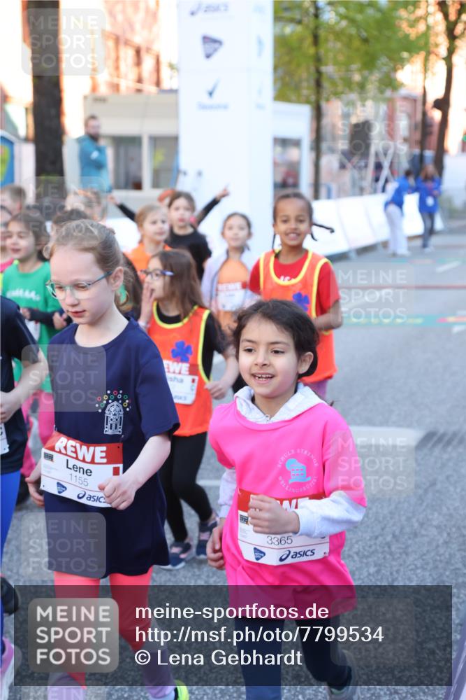 25.04.2025 - Das Zehntel Lena Gebhardt http://msf.ph/oto/7799534 26.04.2025 07:34:41 Allgemein zum Event 1155, 3365 meine-sportfotos.de