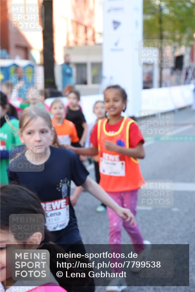 25.04.2025 - Das Zehntel Lena Gebhardt http://msf.ph/oto/7799538 26.04.2025 07:34:42 Allgemein zum Event 145 meine-sportfotos.de