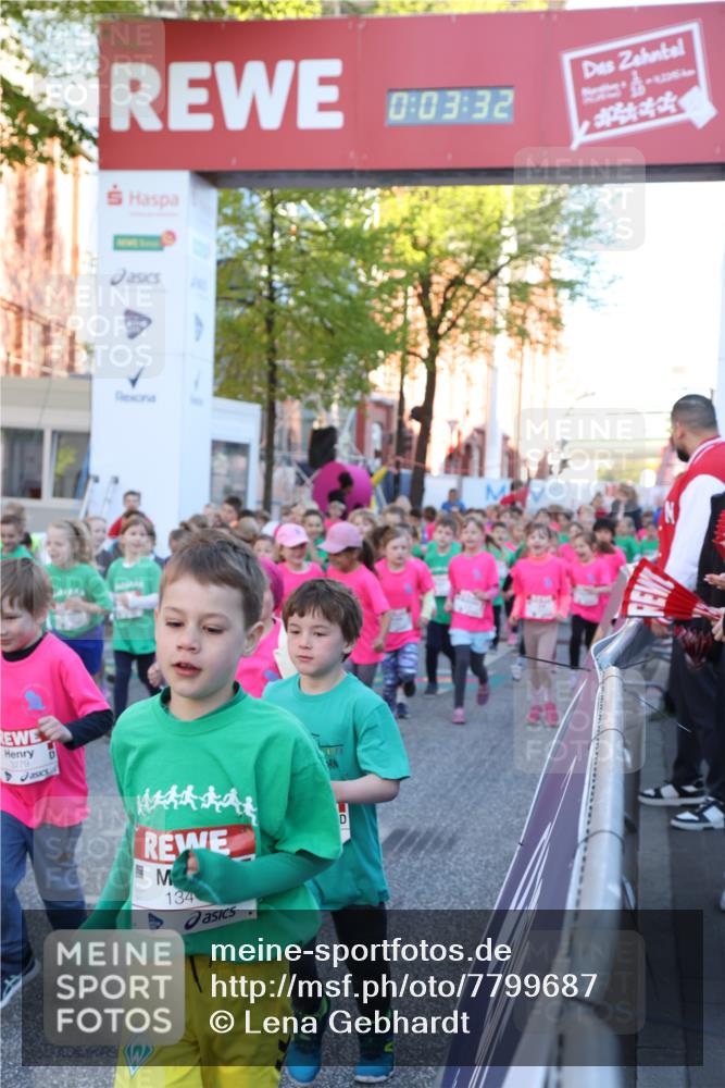 25.04.2025 - Das Zehntel Lena Gebhardt http://msf.ph/oto/7799687 26.04.2025 07:35:26 Allgemein zum Event 3279, 0, 03, 32, 134, 8236 meine-sportfotos.de