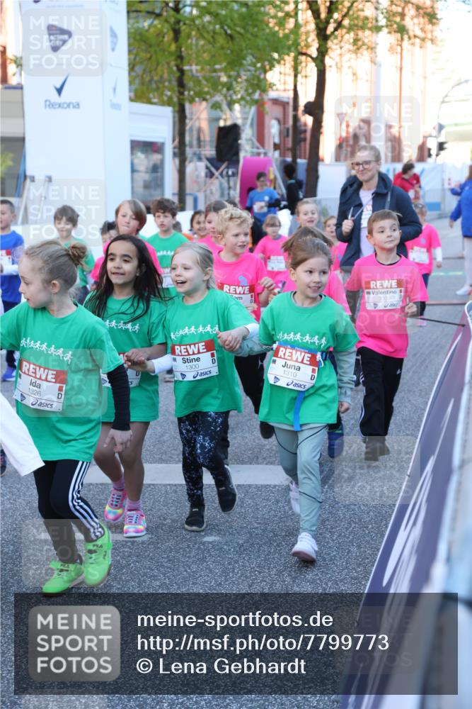 25.04.2025 - Das Zehntel Lena Gebhardt http://msf.ph/oto/7799773 26.04.2025 07:35:33 Allgemein zum Event 1326, 1300, 1310 meine-sportfotos.de