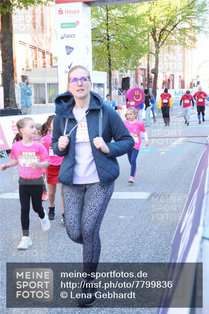 25.04.2025 - Das Zehntel Lena Gebhardt http://msf.ph/oto/7799836 26.04.2025 07:35:36 Allgemein zum Event 2724, 3276 meine-sportfotos.de