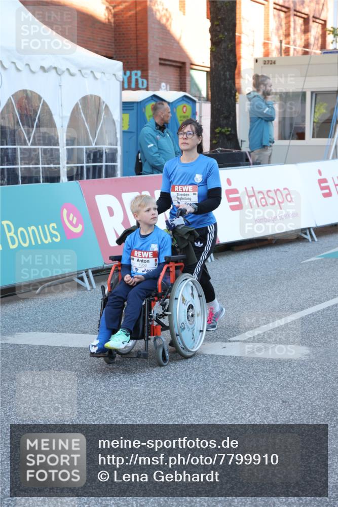 25.04.2025 - Das Zehntel Lena Gebhardt http://msf.ph/oto/7799910 26.04.2025 07:35:42 Allgemein zum Event 1956, 2724 meine-sportfotos.de