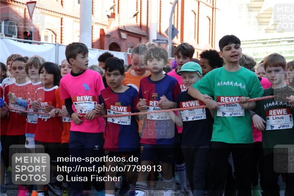 25.04.2025 - Das Zehntel Luisa Fischer http://msf.ph/oto/7799913 26.04.2025 08:32:59 Allgemein zum Event 1904, 1903, 101, 3391, 2075, 2002, 0, 2559, 1362, 1387 meine-sportfotos.de