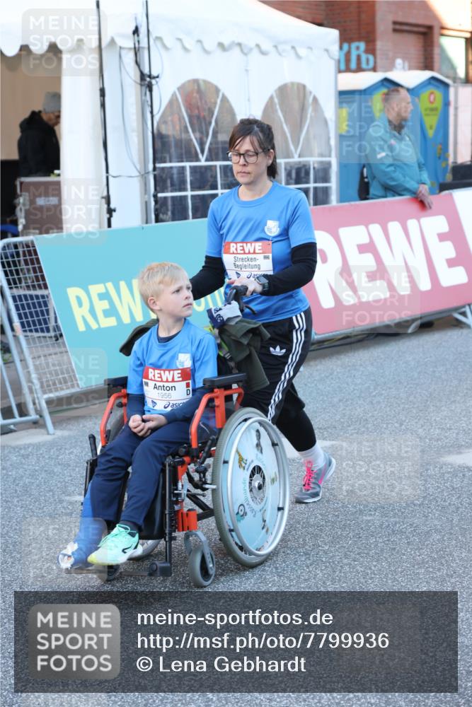 25.04.2025 - Das Zehntel Lena Gebhardt http://msf.ph/oto/7799936 26.04.2025 07:35:42 Allgemein zum Event 1956 meine-sportfotos.de