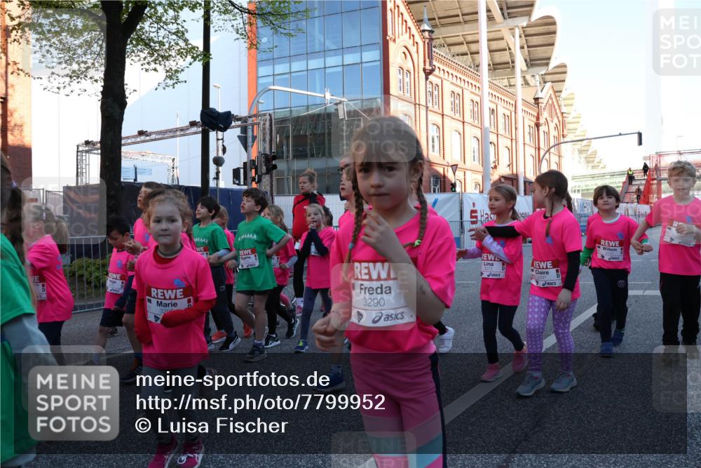25.04.2025 - Das Zehntel Luisa Fischer http://msf.ph/oto/7799952 26.04.2025 08:35:05 Allgemein zum Event 320, 012369, 3290, 3272, 3297 meine-sportfotos.de
