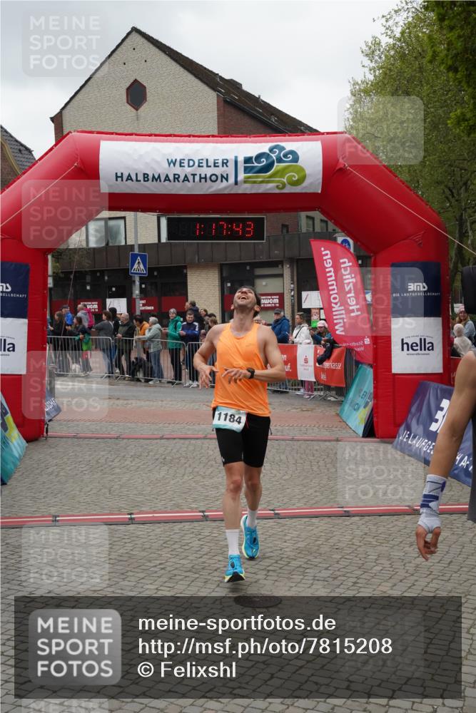 04.05.2025 - 8. Wedeler Halbmarathon Felixshl http://msf.ph/oto/7815208 04.05.2025 11:17:41 Ziel 1184, 1207 meine-sportfotos.de