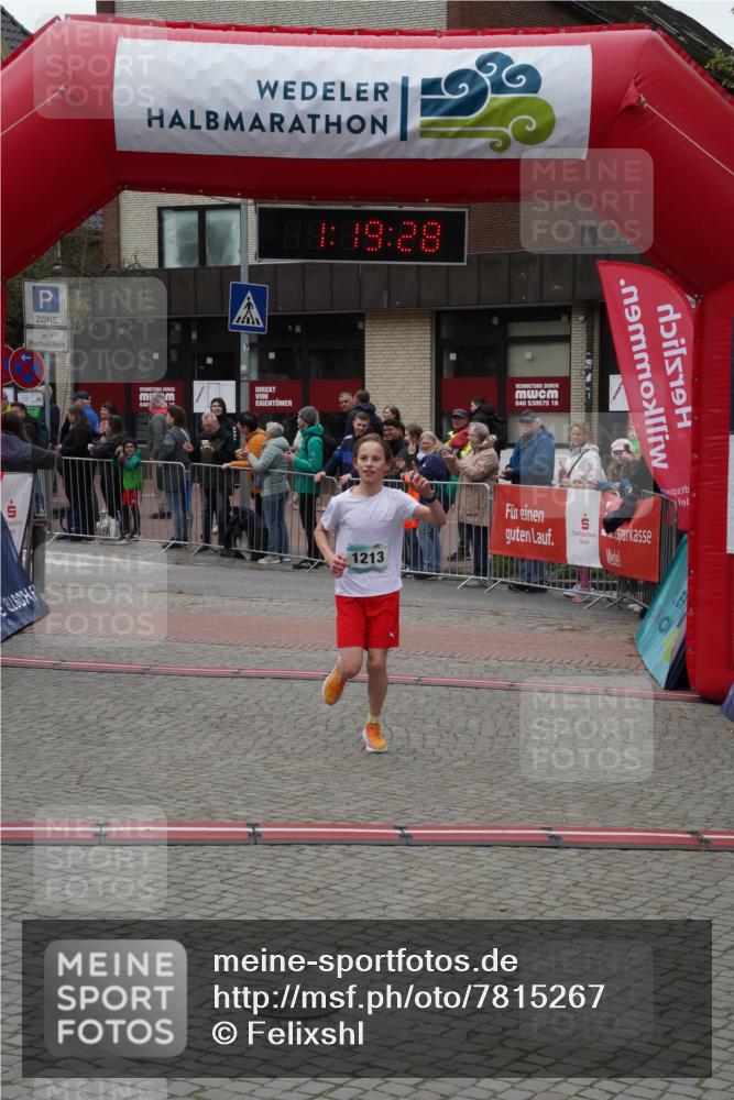 04.05.2025 - 8. Wedeler Halbmarathon Felixshl http://msf.ph/oto/7815267 04.05.2025 11:19:26 Ziel 1213 meine-sportfotos.de