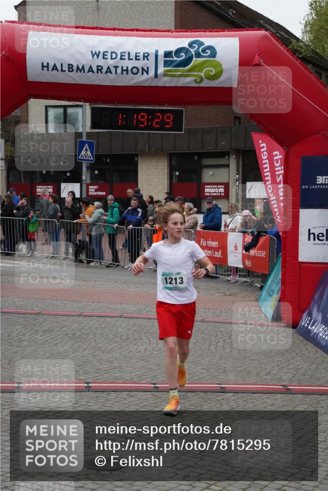 04.05.2025 - 8. Wedeler Halbmarathon Felixshl http://msf.ph/oto/7815295 04.05.2025 11:19:27 Ziel 1213 meine-sportfotos.de