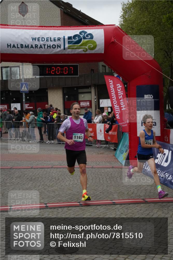 04.05.2025 - 8. Wedeler Halbmarathon Felixshl http://msf.ph/oto/7815510 04.05.2025 11:20:05 Ziel 424, 1193 meine-sportfotos.de