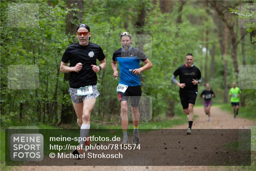 04.05.2025 - 8. Wedeler Halbmarathon Michael Strokosch http://msf.ph/oto/7815574 04.05.2025 10:31:24 Laufen 188, 659 meine-sportfotos.de