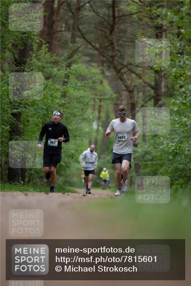 04.05.2025 - 8. Wedeler Halbmarathon Michael Strokosch http://msf.ph/oto/7815601 04.05.2025 10:32:10 Laufen 1092, 567 meine-sportfotos.de