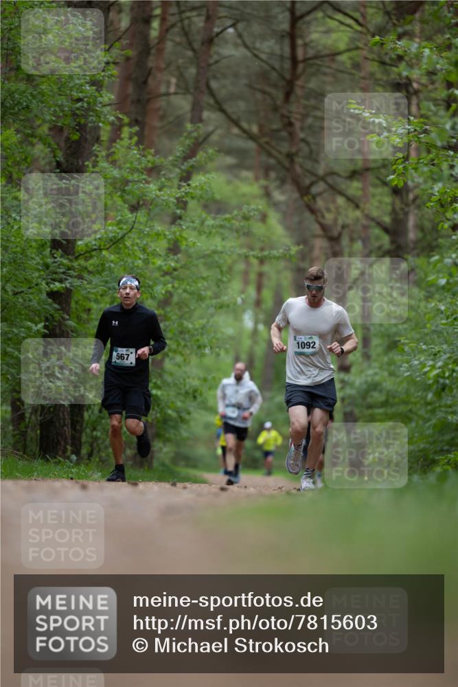 04.05.2025 - 8. Wedeler Halbmarathon Michael Strokosch http://msf.ph/oto/7815603 04.05.2025 10:32:10 Laufen 1092, 567 meine-sportfotos.de