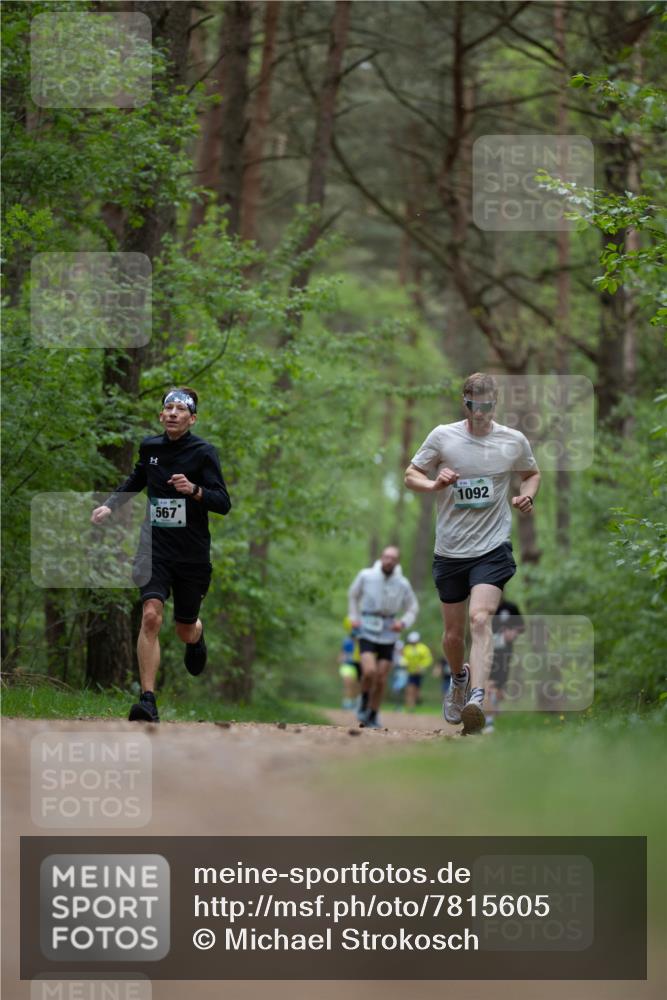 04.05.2025 - 8. Wedeler Halbmarathon Michael Strokosch http://msf.ph/oto/7815605 04.05.2025 10:32:11 Laufen 1092, 567 meine-sportfotos.de