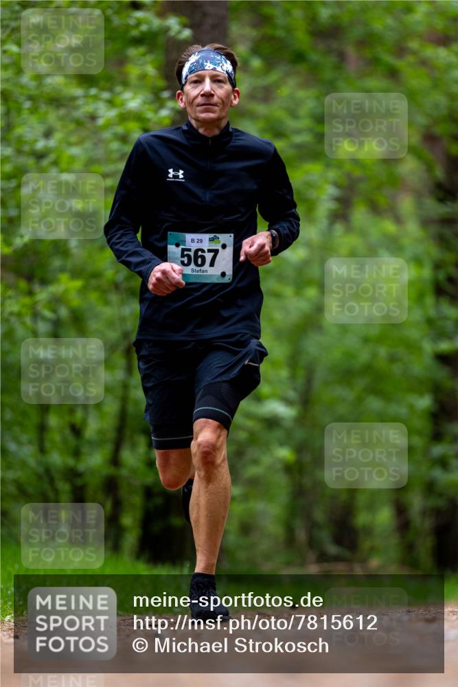 04.05.2025 - 8. Wedeler Halbmarathon Michael Strokosch http://msf.ph/oto/7815612 04.05.2025 10:32:14 Laufen 29, 567 meine-sportfotos.de