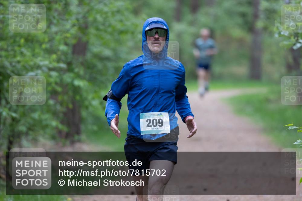 04.05.2025 - 8. Wedeler Halbmarathon Michael Strokosch http://msf.ph/oto/7815702 04.05.2025 10:34:14 Laufen 3, 16, 209 meine-sportfotos.de