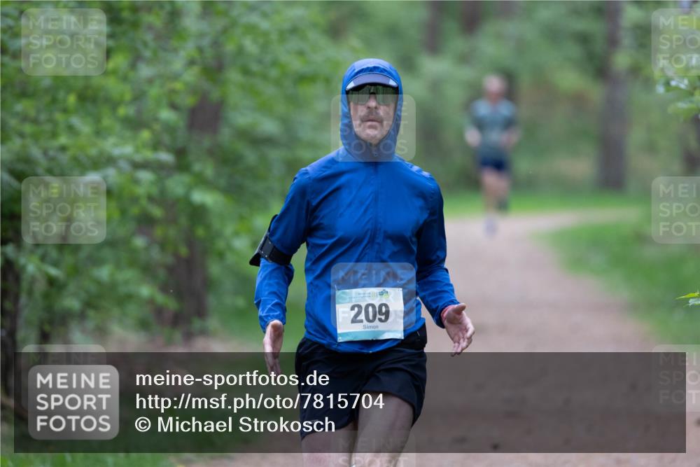 04.05.2025 - 8. Wedeler Halbmarathon Michael Strokosch http://msf.ph/oto/7815704 04.05.2025 10:34:14 Laufen 1, 20, 209 meine-sportfotos.de