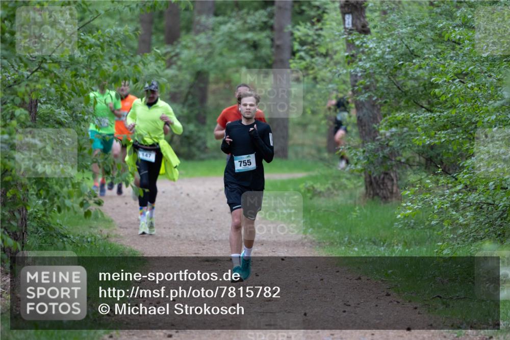 04.05.2025 - 8. Wedeler Halbmarathon Michael Strokosch http://msf.ph/oto/7815782 04.05.2025 10:34:52 Laufen 147, 755 meine-sportfotos.de