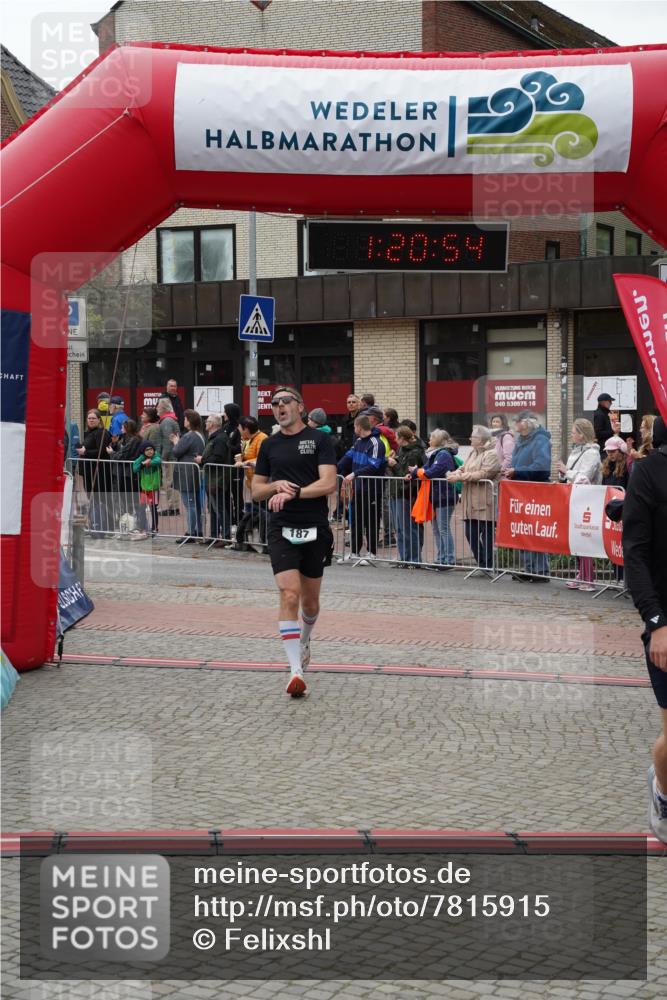 04.05.2025 - 8. Wedeler Halbmarathon Felixshl http://msf.ph/oto/7815915 04.05.2025 11:20:52 Ziel 187, 279 meine-sportfotos.de