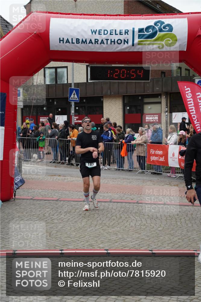 04.05.2025 - 8. Wedeler Halbmarathon Felixshl http://msf.ph/oto/7815920 04.05.2025 11:20:52 Ziel 187, 279 meine-sportfotos.de