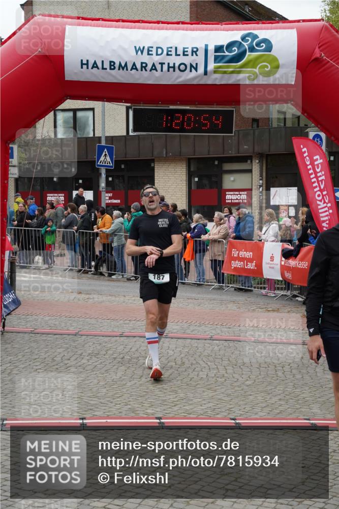 04.05.2025 - 8. Wedeler Halbmarathon Felixshl http://msf.ph/oto/7815934 04.05.2025 11:20:52 Ziel 187, 279 meine-sportfotos.de