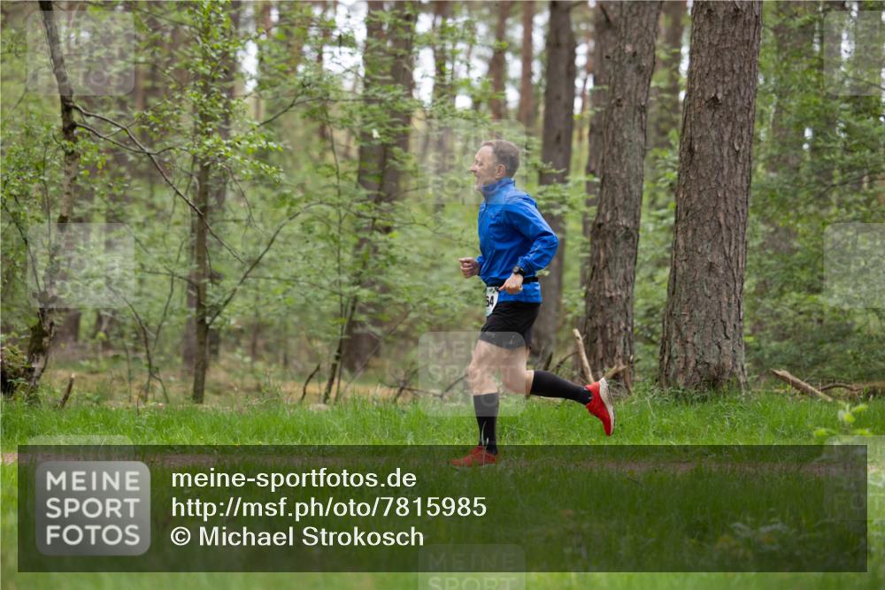 04.05.2025 - 8. Wedeler Halbmarathon Michael Strokosch http://msf.ph/oto/7815985 04.05.2025 10:37:09 Laufen 64 meine-sportfotos.de