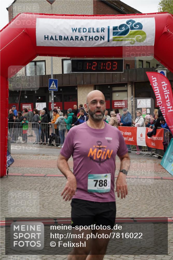 04.05.2025 - 8. Wedeler Halbmarathon Felixshl http://msf.ph/oto/7816022 04.05.2025 11:21:01 Ziel 481, 788 meine-sportfotos.de