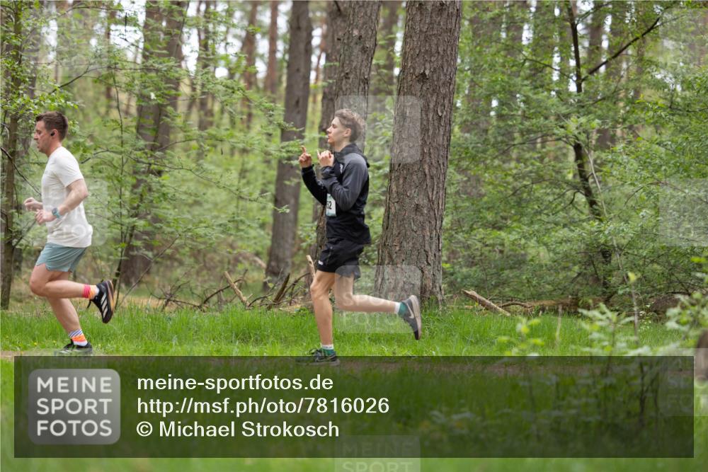 04.05.2025 - 8. Wedeler Halbmarathon Michael Strokosch http://msf.ph/oto/7816026 04.05.2025 10:37:32 Laufen  meine-sportfotos.de