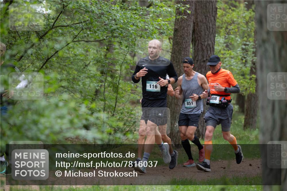04.05.2025 - 8. Wedeler Halbmarathon Michael Strokosch http://msf.ph/oto/7816037 04.05.2025 10:37:44 Laufen 116, 851, 808 meine-sportfotos.de