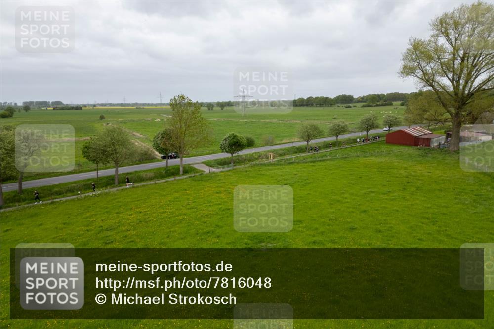 04.05.2025 - 8. Wedeler Halbmarathon Michael Strokosch http://msf.ph/oto/7816048 04.05.2025 10:38:41 Laufen  meine-sportfotos.de