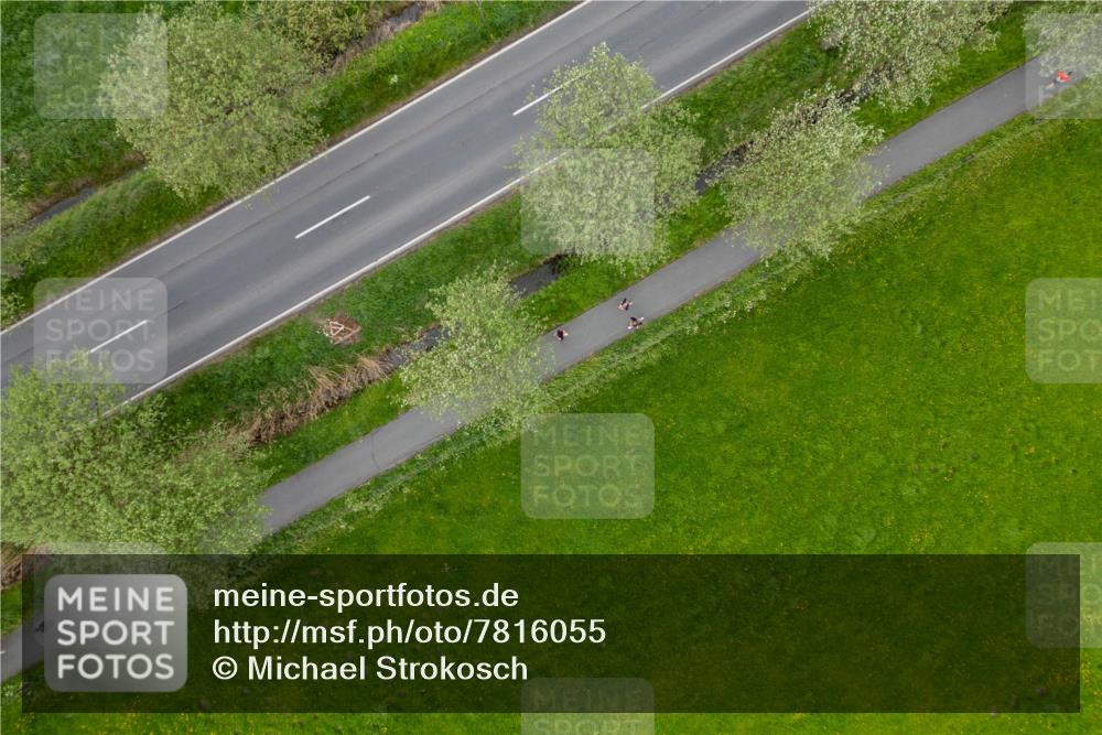 04.05.2025 - 8. Wedeler Halbmarathon Michael Strokosch http://msf.ph/oto/7816055 04.05.2025 10:40:18 Laufen  meine-sportfotos.de