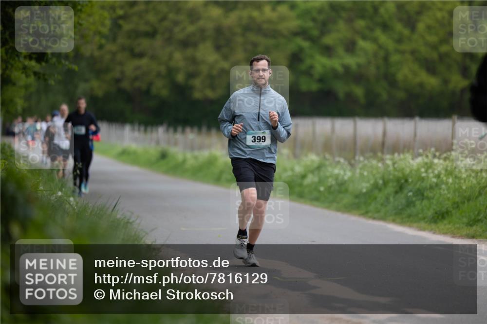 04.05.2025 - 8. Wedeler Halbmarathon Michael Strokosch http://msf.ph/oto/7816129 04.05.2025 10:46:53 Laufen 399 meine-sportfotos.de