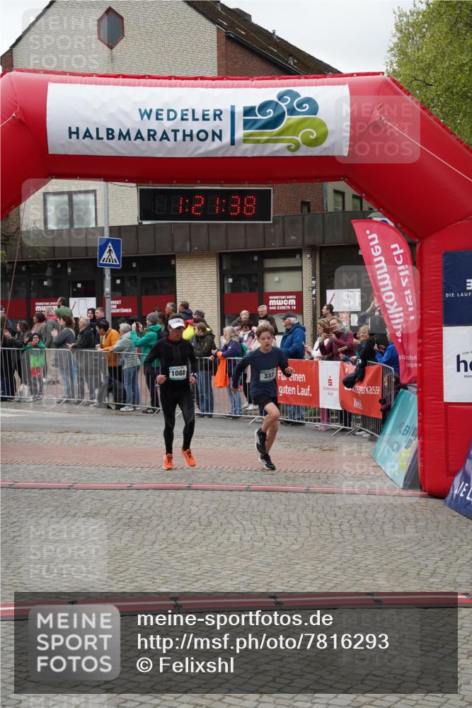 04.05.2025 - 8. Wedeler Halbmarathon Felixshl http://msf.ph/oto/7816293 04.05.2025 11:21:36 Ziel 332, 368, 370, 1088 meine-sportfotos.de